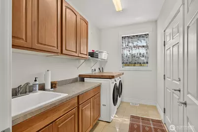 2311 Oregon Avenue, Anacortes, WA 98221 - Photo 17