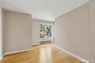 5901 Phinney Ave N, Seattle, WA 98103 - Photo 9