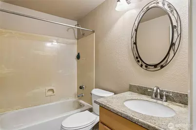 5901 Phinney Avenue N #304, Seattle, WA 98103 - Photo 7