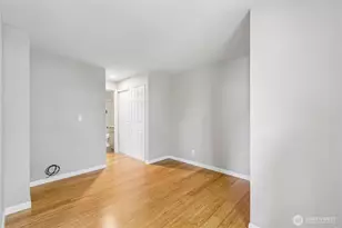 5901 Phinney Ave N, Seattle, WA 98103 - Photo 11