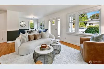 9207 47th Avenue SW, Seattle, WA 98136 - Photo 3