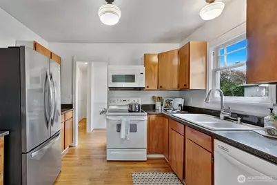 9207 47th Avenue SW, Seattle, WA 98136 - Photo 9