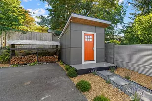 2752 NE 103rd St, Seattle, WA 98125 - Photo 33