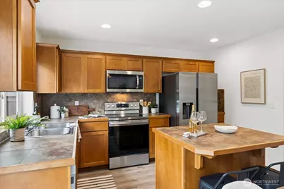 10051 2nd Place NE, Lake Stevens, WA 98258 - Photo 5
