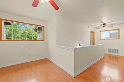 3918 Norpoint Way NE, Tacoma, WA 98422 - Photo 21