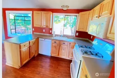 2216 179th Street SE, Bothell, WA 98012 - Photo 3