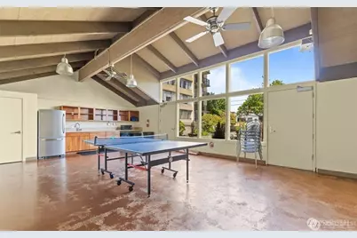 4540 8th Avenue NE #1605, Seattle, WA 98105 - Photo 29