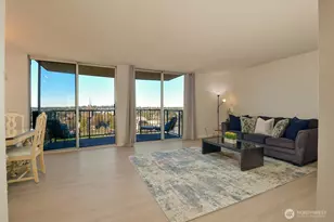 4540 8th Ave NE, Seattle, WA 98105 - Photo 3