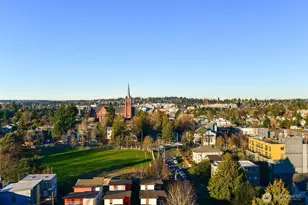 4540 8th Ave NE, Seattle, WA 98105 - Photo 9