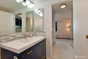 4540 8th Ave NE, Seattle, WA 98105 - Photo 15