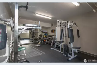 4540 8th Avenue NE #1605, Seattle, WA 98105 - Photo 33