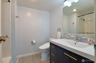 4540 8th Ave NE, Seattle, WA 98105 - Photo 17