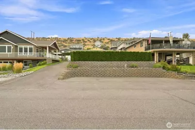 470 W Entiat Drive, Orondo, WA 98843 - Photo 7