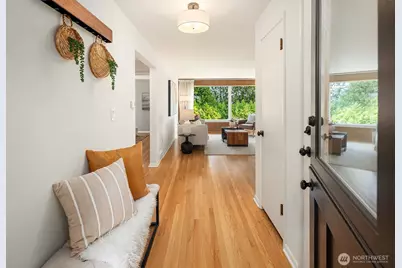 10022 11th Avenue NW, Seattle, WA 98177 - Photo 3