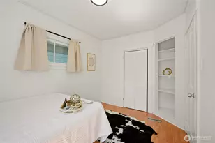 113 NE 60th St, Seattle, WA 98115 - Photo 23