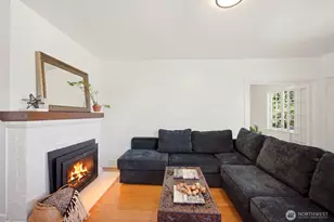 113 NE 60th St, Seattle, WA 98115 - Photo 7