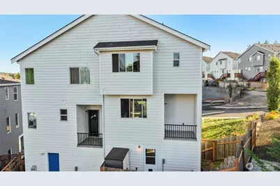 934 NW Highgarden Drive, Bremerton, WA 98311 - Photo 35