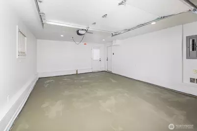 13734 Stone Avenue N, Seattle, WA 98133 - Photo 19