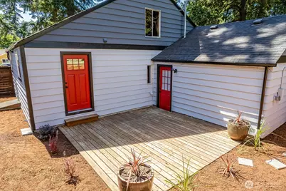 13734 Stone Avenue N, Seattle, WA 98133 - Photo 29