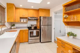 13734 Stone Ave N, Seattle, WA 98133 - Photo 7