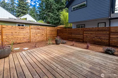 13734 Stone Avenue N, Seattle, WA 98133 - Photo 21