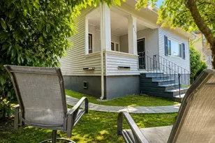 815 15th Ave E, Seattle, WA 98112 - Photo 3