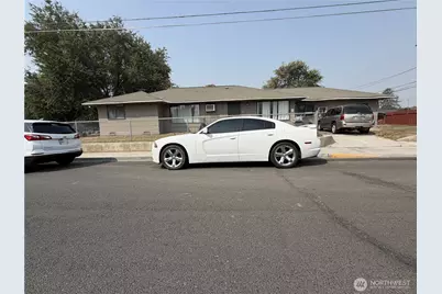 915 SE 4th Ave, Quincy, WA 98848 - Photo 1
