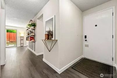 4904 81st Place SW #105, Mukilteo, WA 98275 - Photo 3