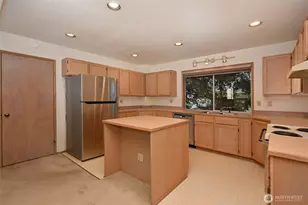 4407 30th Ave W, Seattle, WA 98199 - Photo 9