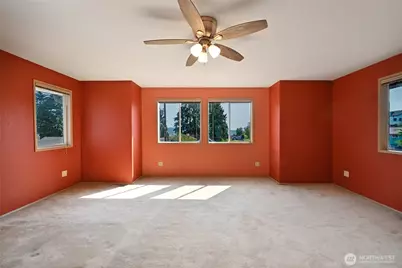 4407 30th Avenue W, Seattle, WA 98199 - Photo 13