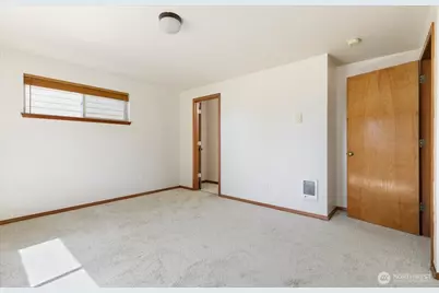 1279 Halsey Drive, Coupeville, WA 98239 - Photo 21