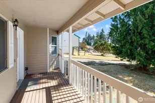 1279 Halsey Dr, Coupeville, WA 98239 - Photo 33