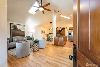1614 32nd Avenue, Seattle, WA 98122 - Photo 3