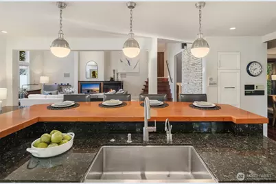 4889 Forest Avenue SE, Mercer Island, WA 98040 - Photo 11