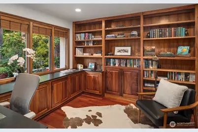 4889 Forest Avenue SE, Mercer Island, WA 98040 - Photo 15