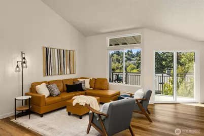 3218 80th Avenue SE #6, Mercer Island, WA 98040 - Photo 3