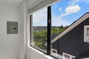 1915 Dexter Ave N, Seattle, WA 98109 - Photo 21
