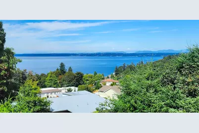 6329 Dash Point Boulevard NE, Tacoma, WA 98422 - Photo 1
