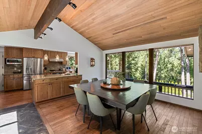 25007 SE Mirrormont Way, Issaquah, WA 98027 - Photo 9