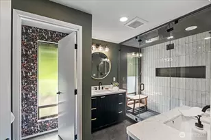 25007 SE Mirrormont Way, Issaquah, WA 98027 - Photo 17