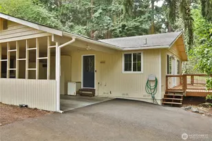 6255 Bayview Rd, Clinton, WA 98236 - Photo 1