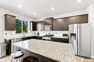 20816 77th St E, Bonney Lake, WA 98391 - Photo 9