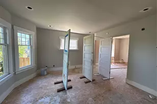 139 NW 85th St, Seattle, WA 98117 - Photo 11