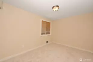 301 W Raye St, Seattle, WA 98119 - Photo 25