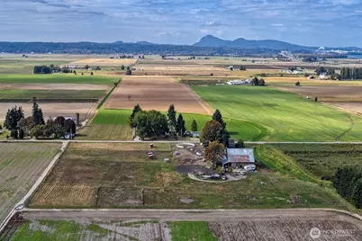14417 Bradshaw Rd, Mount Vernon, WA 98273 - Photo 5