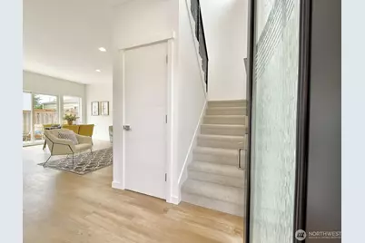 708 N 102nd Street #2, Seattle, WA 98133 - Photo 5