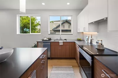 1761 NW 62nd Street, Seattle, WA 98107 - Photo 7