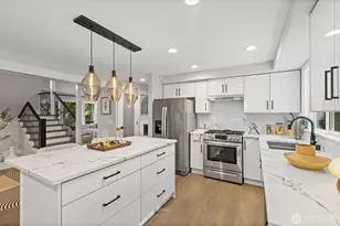 10345 36th Ave NE, Seattle, WA 98125 - Photo 9