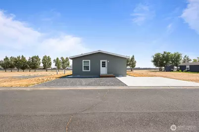 2480 Basin St SW #44, Ephrata, WA 98823 - Photo 3