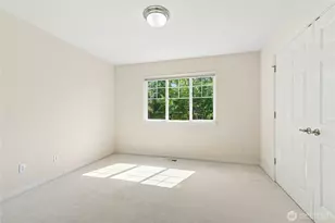 1901 NE Killian Ln, Issaquah, WA 98029 - Photo 23